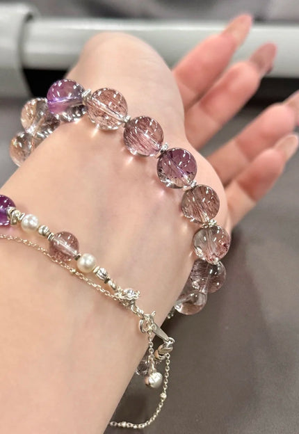 <strong>ANNA_W</strong> - Unpacked and impressed — understated sparkle, everyday wear.